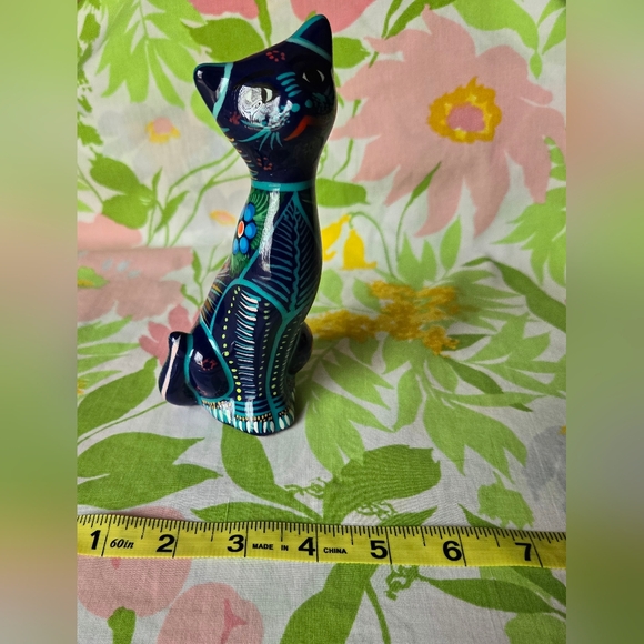 Talavera Style Cat Figurine - Picture 5 of 7